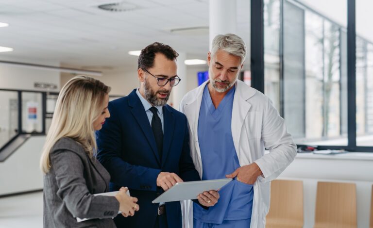 supply chain leaders implementing hospital cost reduction strategies